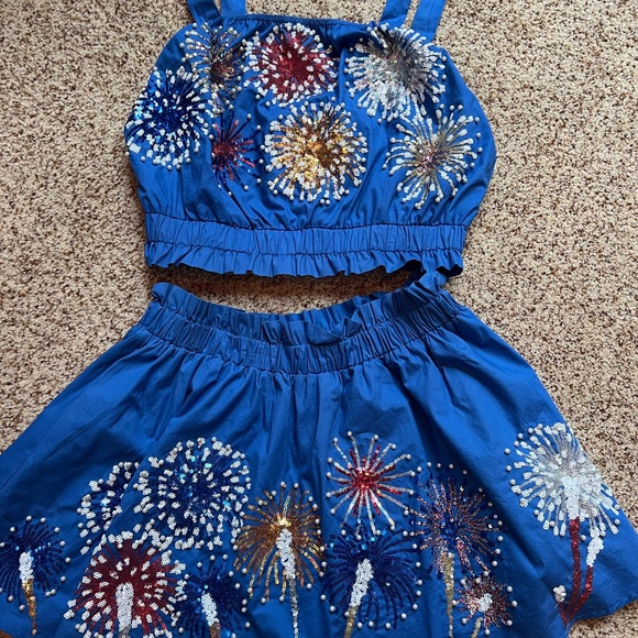 EUC (worn once) fireworks skort and top set-size small 🇺🇸 - Picture 2 of 2